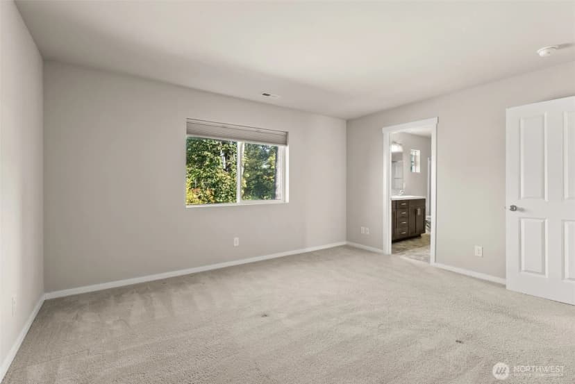 Property photo for 28001 S 14th Court, Des Moines photo 21