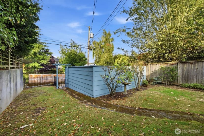 Property photo for 1827 4th Avenue W, Seattle photo 23