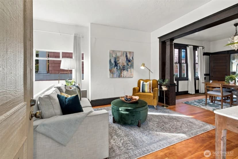 Property photo for 1827 4th Avenue W, Seattle photo 2
