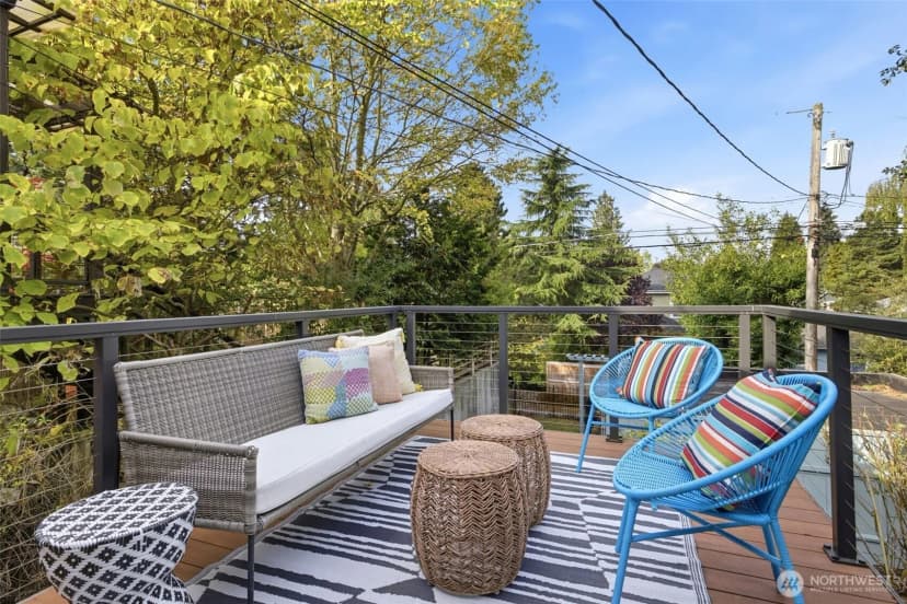 Property photo for 1827 4th Avenue W, Seattle photo 12
