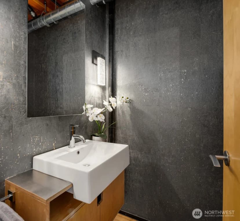 Property photo for 1707 Dexter Avenue N #b, Seattle photo 30