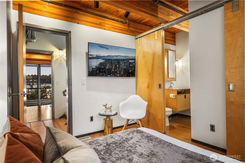 Property photo for 1707 Dexter Avenue N #b, Seattle photo 29
