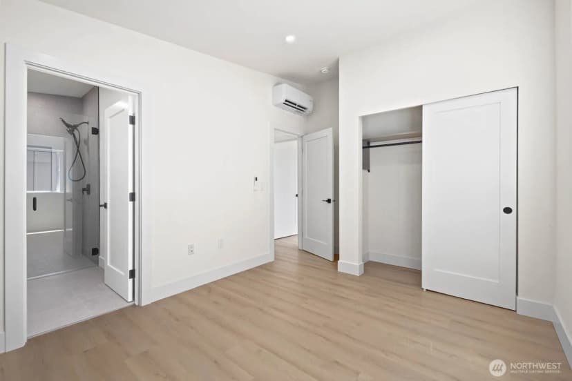 Property photo for 11744 Dayton Avenue N, Seattle photo 13