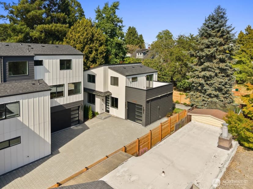 Property photo for 11744 Dayton Avenue N, Seattle photo 25