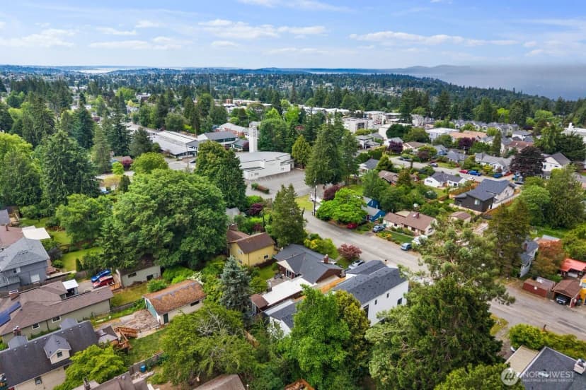 Property photo for 11748 Dayton Avenue N, Seattle photo 40