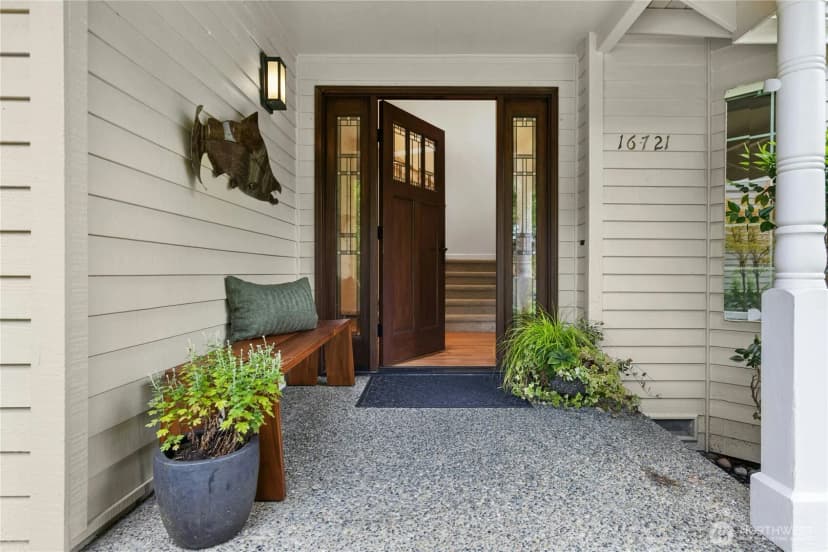 Property photo for 16721 Se 35th Street, Bellevue photo 3