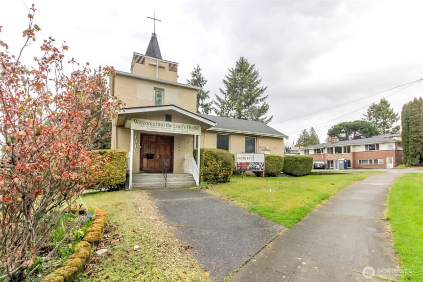 Property photo for 1316 Sw Holden Street, Seattle