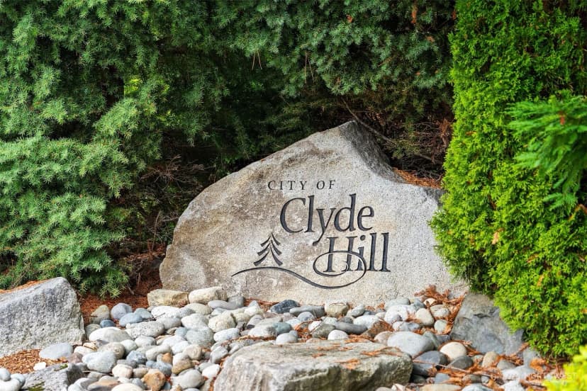 Property photo for 3227 96th Avenue Ne, Clyde Hill photo 16