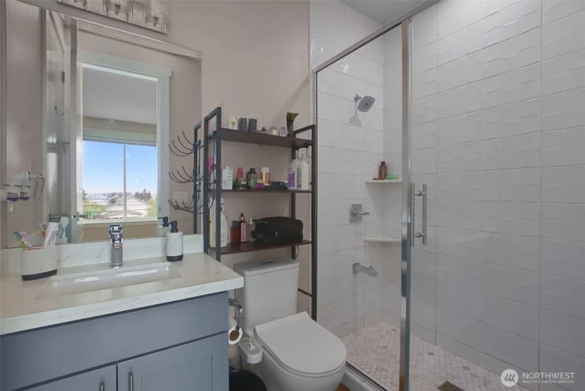 Property photo for 12219 Military Road S, Sea Tac photo 34
