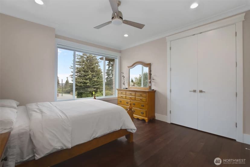 Property photo for 12219 Military Road S, Sea Tac photo 21