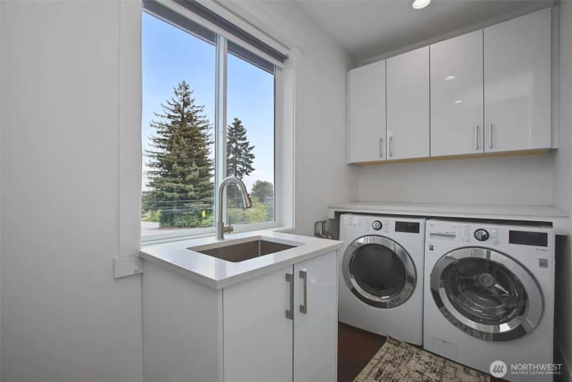 Property photo for 12219 Military Road S, Sea Tac photo 24