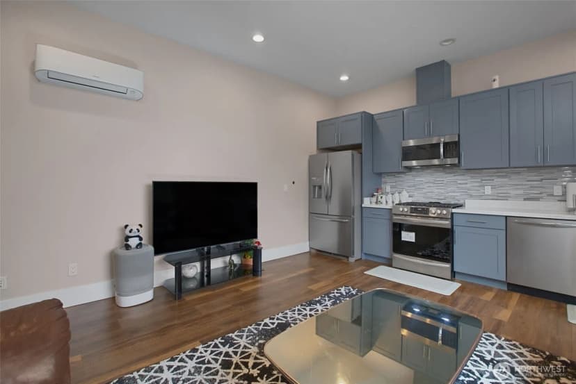 Property photo for 12219 Military Road S, Sea Tac photo 30