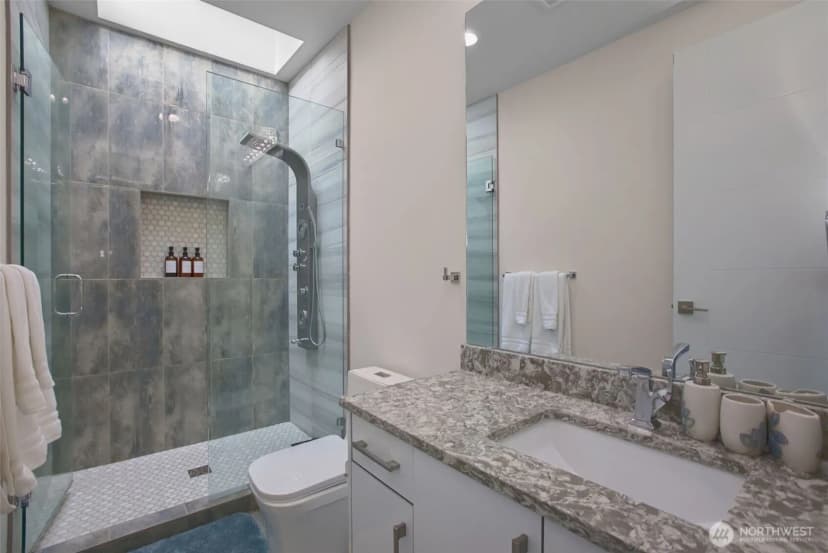 Property photo for 12219 Military Road S, Sea Tac photo 26