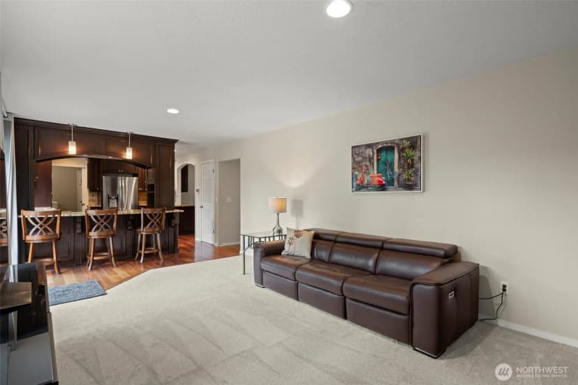 Property photo for 21143 Ne 16th Street, Sammamish photo 9