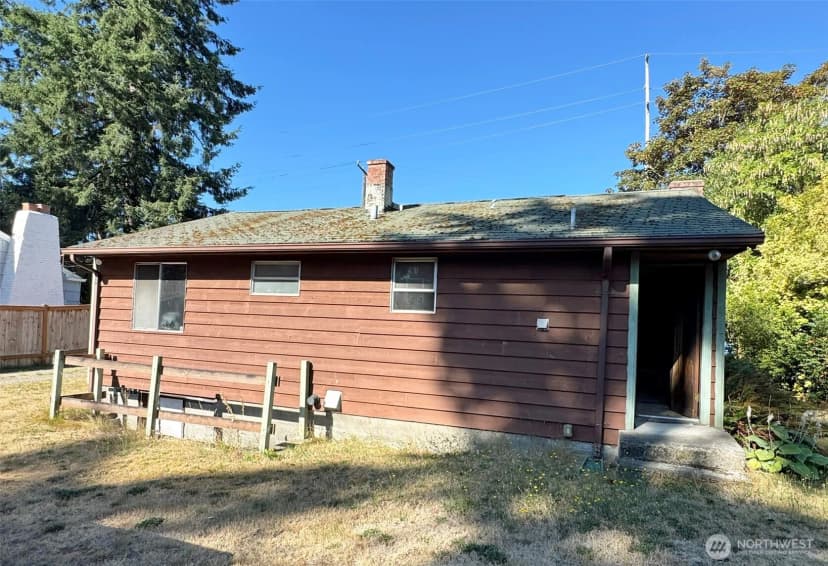 Property photo for 12346 1st Avenue Ne, Seattle photo 11