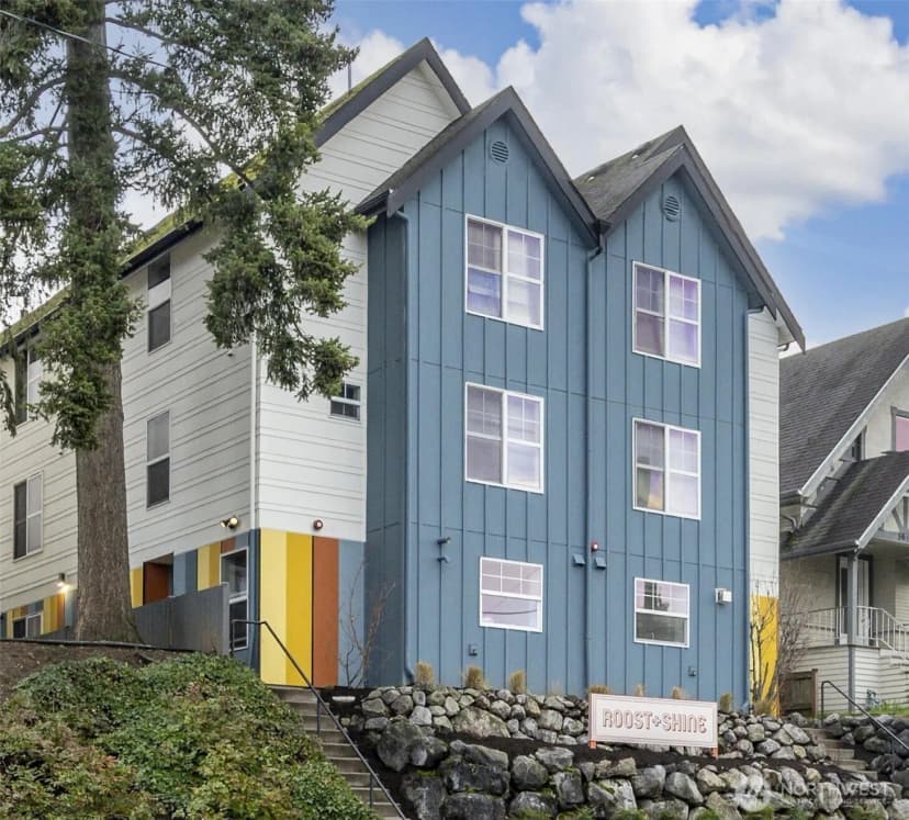 Property photo for 5612 A Roosevelt Way Ne #a, Seattle photo 18
