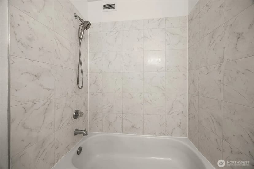 Property photo for 1830 S 336th Street #g-201, Federal Way photo 22