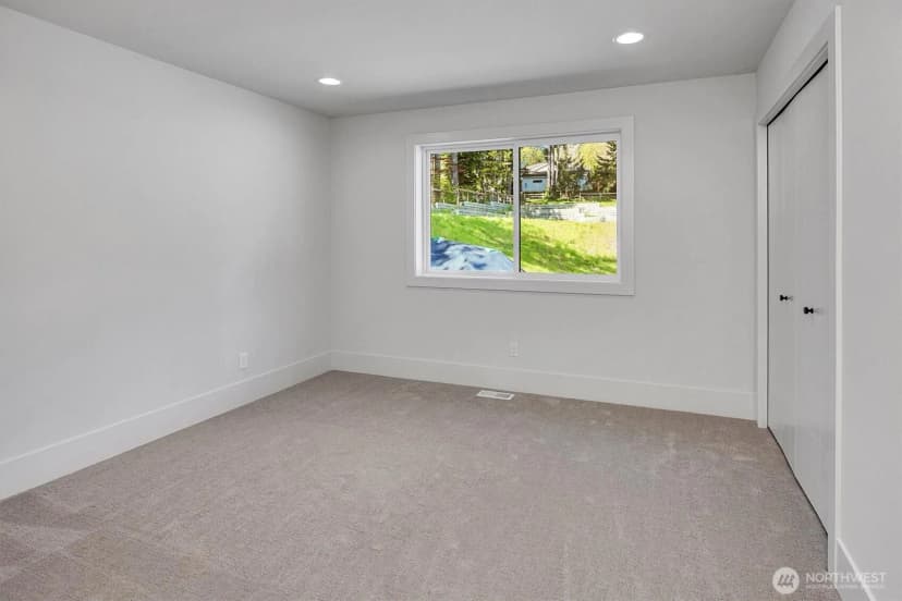 Property photo for 13115 Ne 151st Ct, Woodinville photo 31