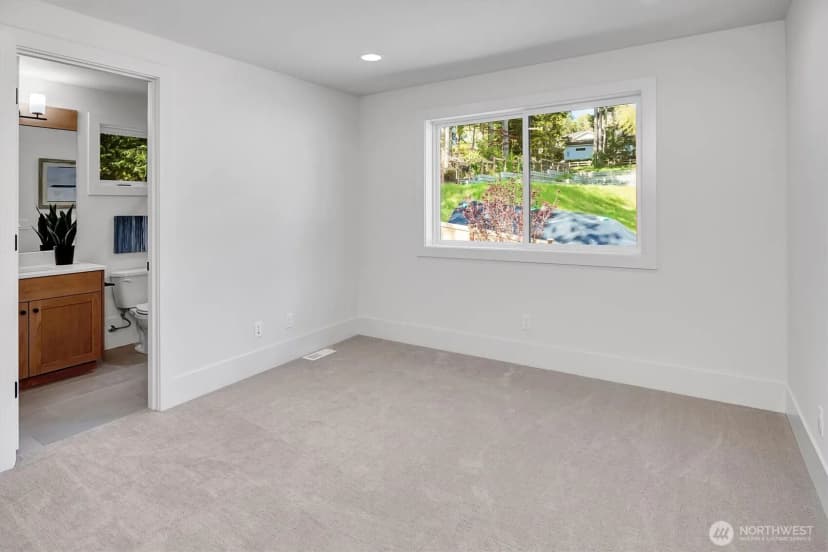 Property photo for 13115 Ne 151st Ct, Woodinville photo 28