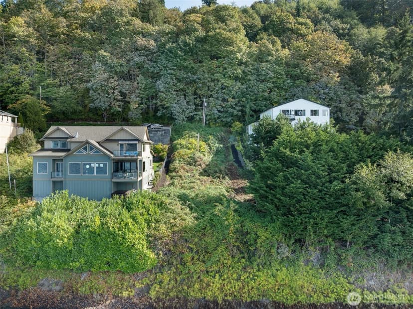 Property photo for 12016 Possession Lane, Edmonds photo 9