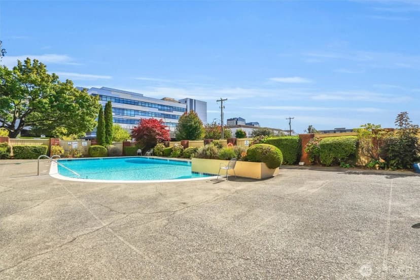 Property photo for 4540 8th Avenue Ne #1403, Seattle photo 35
