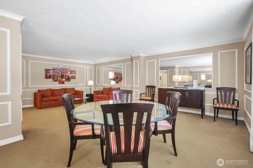 Property photo for 4540 8th Avenue Ne #1403, Seattle photo 33
