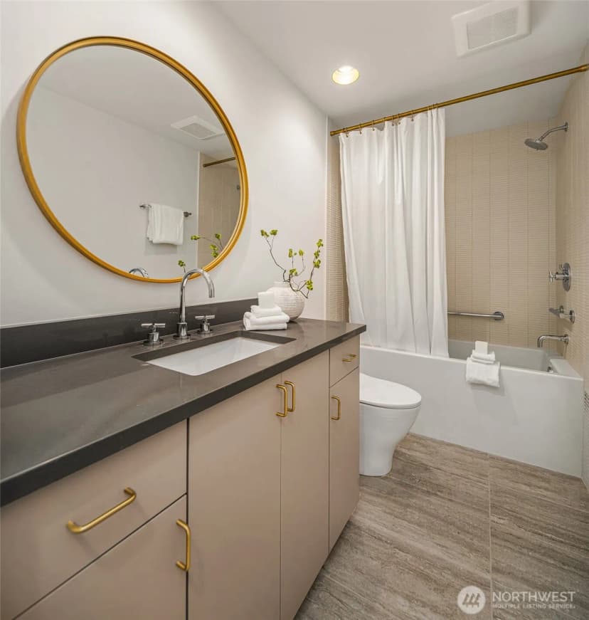 Property photo for 98 Union Street #810, Seattle photo 22