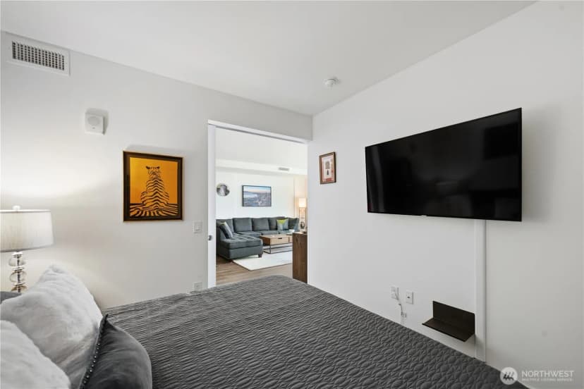 Property photo for 590 1st Avenue S #504, Seattle photo 12