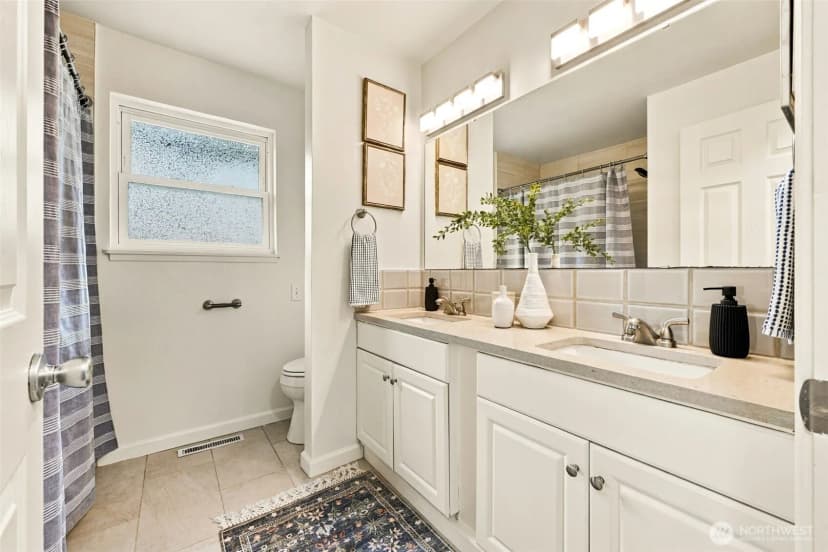 Property photo for 5339 S Ruggles Street, Seattle photo 13