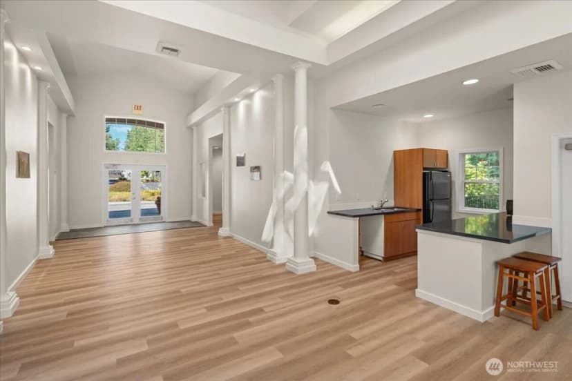 Property photo for 7711 Ne 175th Street #a305, Kenmore photo 28