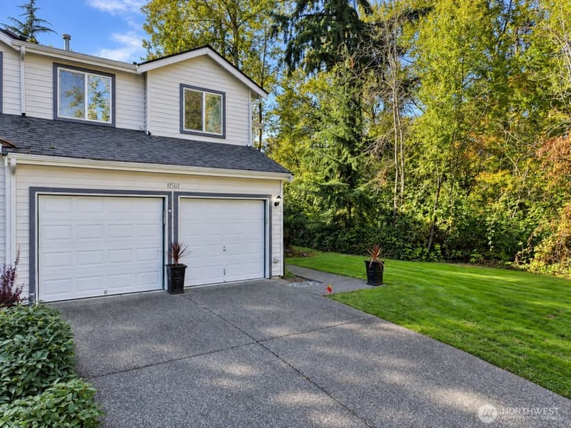 Property photo for 11502 Se 221st Place, Kent