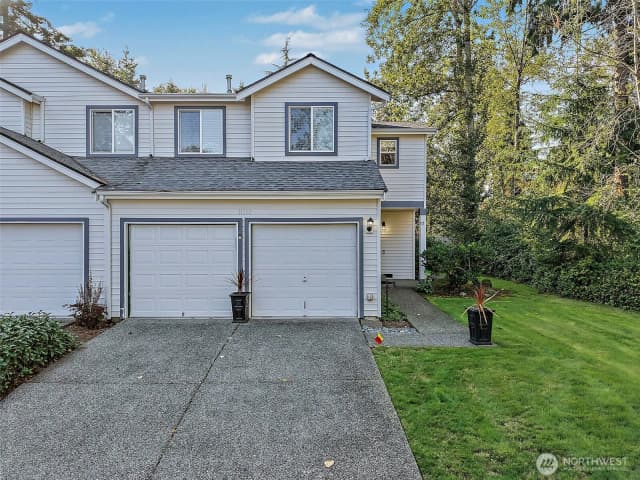 Property photo for 11502 Se 221st Place, Kent photo 2