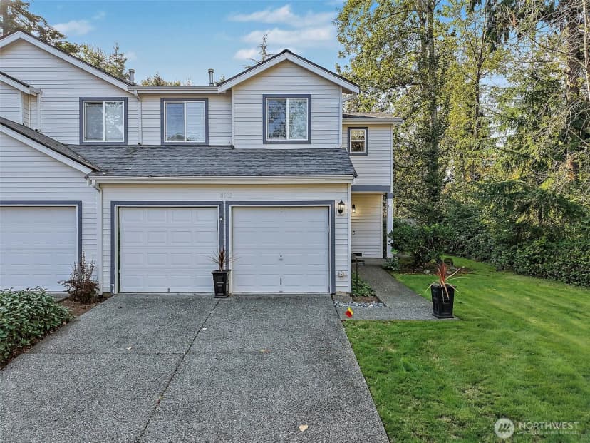 Property photo for 11502 Se 221st Place, Kent photo 2