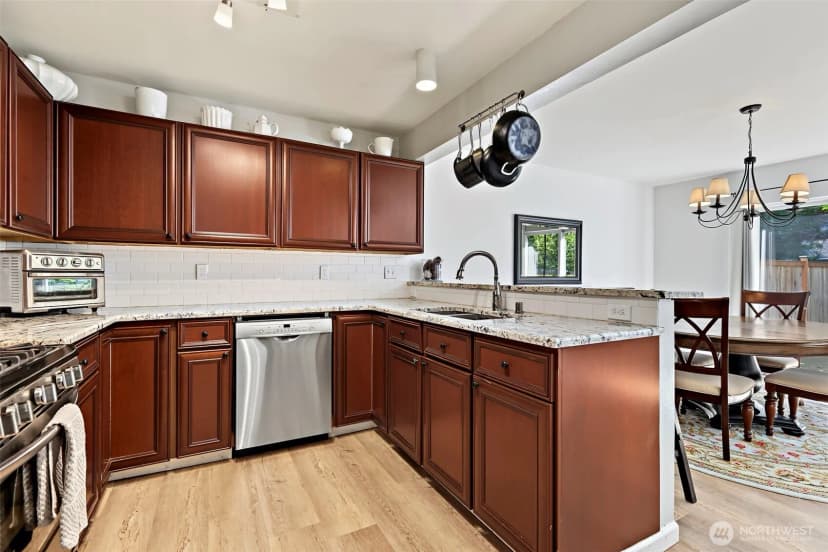 Property photo for 11502 Se 221st Place, Kent photo 13