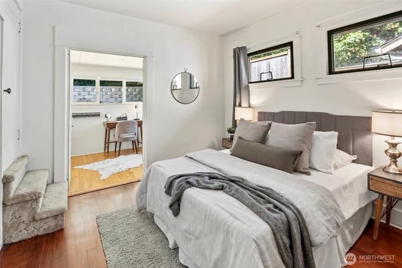 Property photo for 4743 5th Avenue Ne, Seattle photo 12