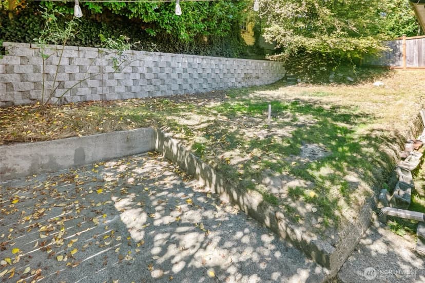 Property photo for 4743 5th Avenue Ne, Seattle photo 22
