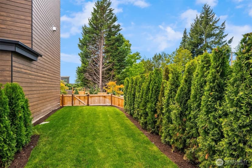 Property photo for 138 8th Court, Kirkland photo 36