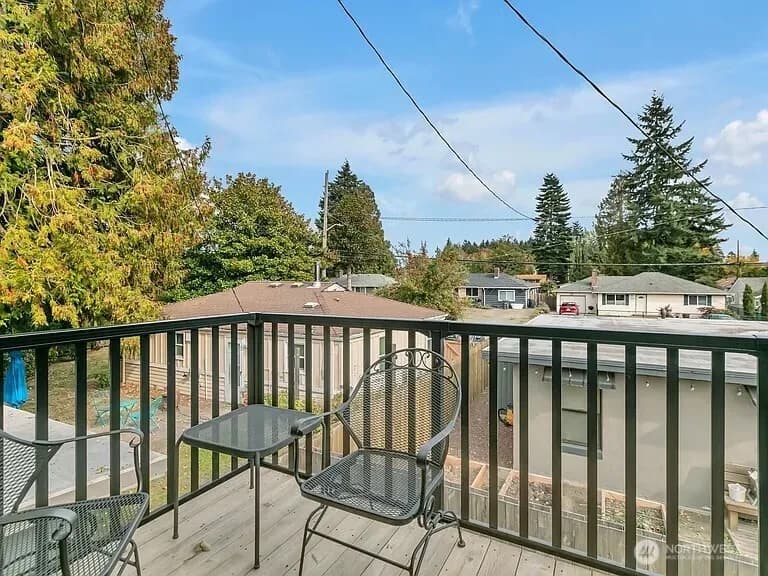 Property photo for 14637 8th Avenue Sw, Burien photo 23