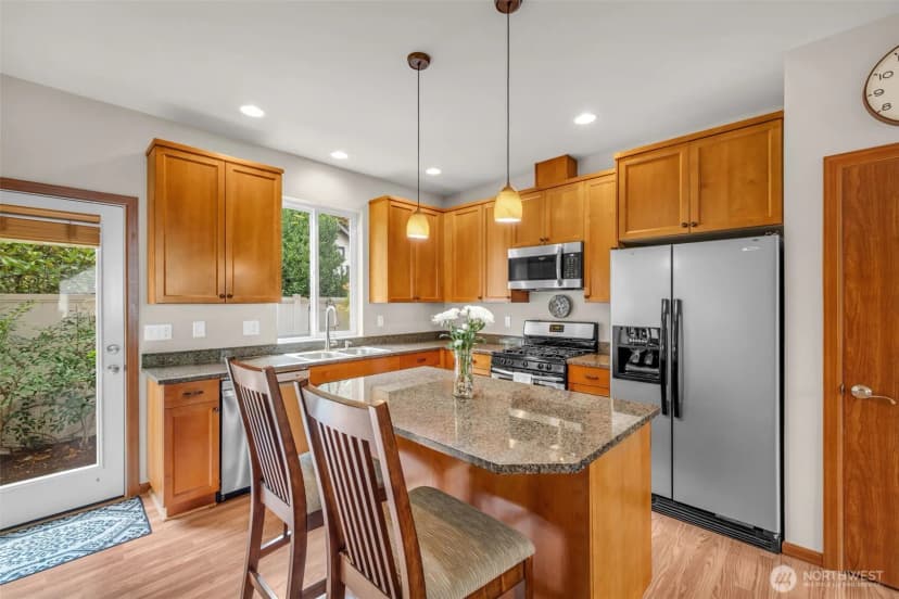 Property photo for 160 6th Avenue Se, Issaquah photo 8