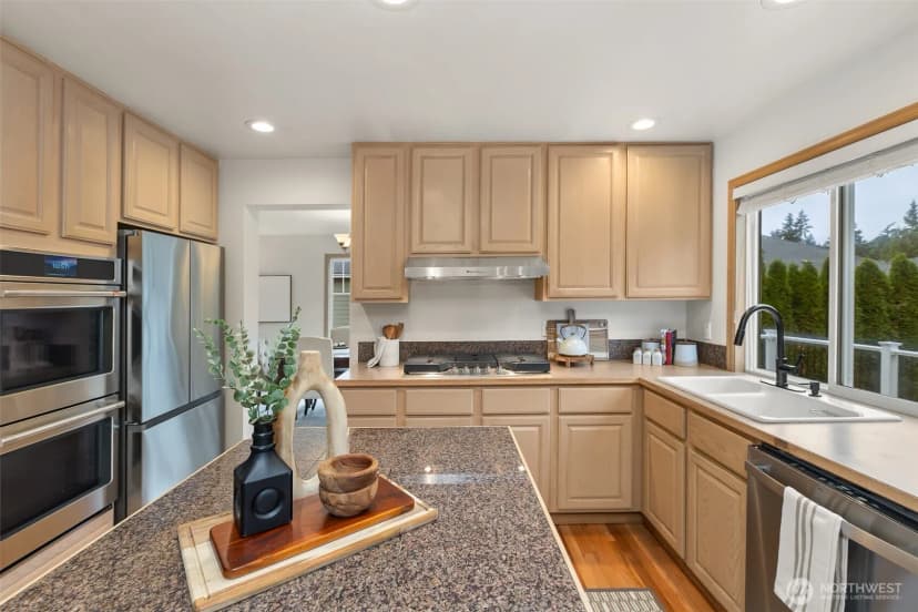 Property photo for 7922 Ne 125th Street, Kirkland photo 15