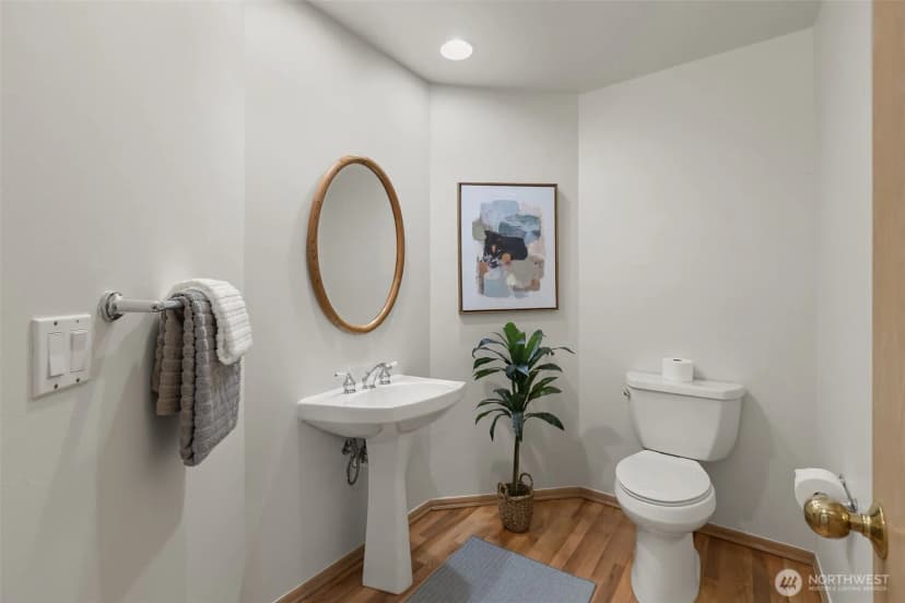 Property photo for 7922 Ne 125th Street, Kirkland photo 26