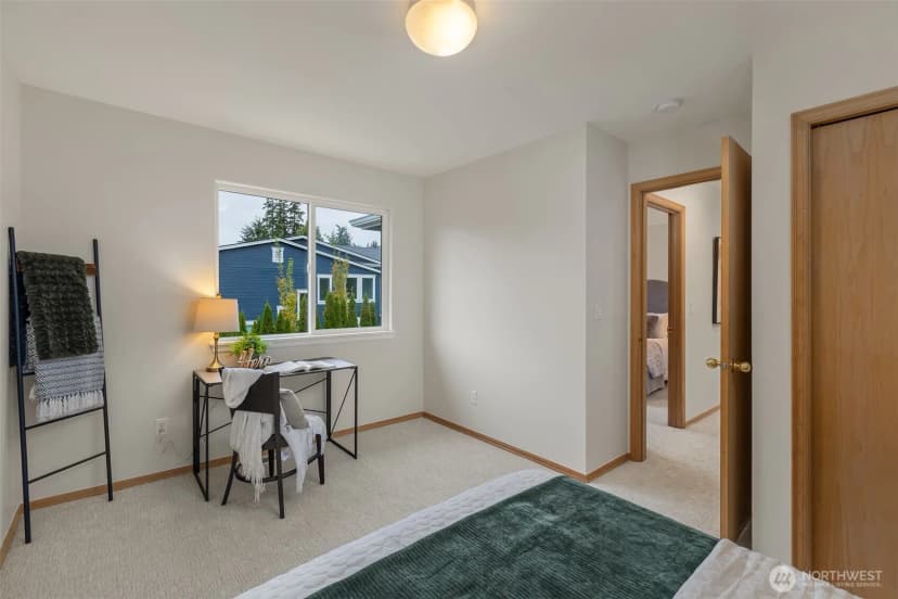 Property photo for 7922 Ne 125th Street, Kirkland photo 33