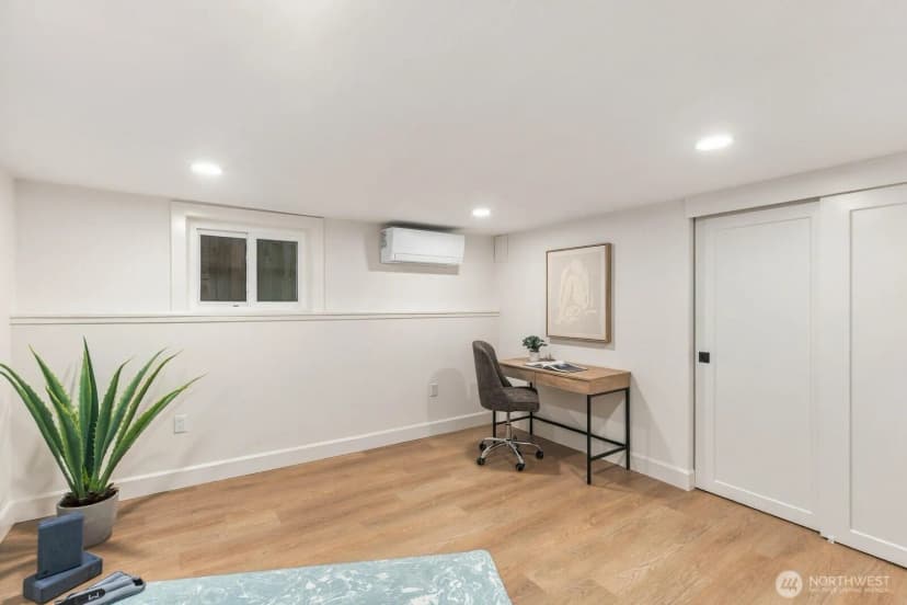 Property photo for 9752 Evanston Avenue N, Seattle photo 30