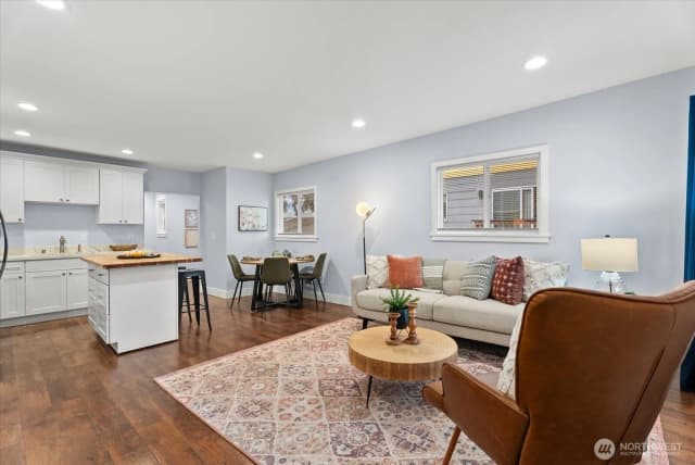 Property photo for 7511 13th Avenue Sw, Seattle photo 3