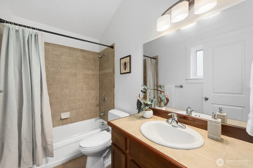 Property photo for 9513 Ashworth Avenue N #a, Seattle photo 24