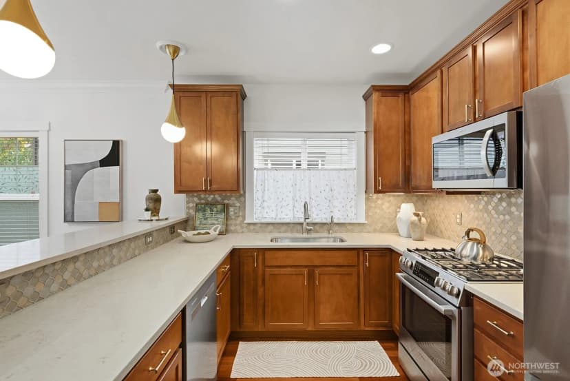 Property photo for 9513 Ashworth Avenue N #a, Seattle photo 15