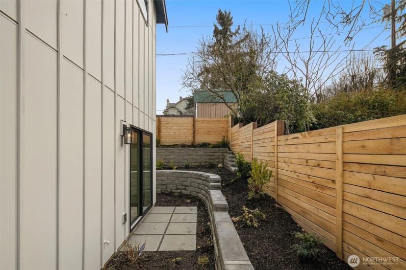 Property photo for 8126 17th Avenue Sw #b, Seattle photo 26