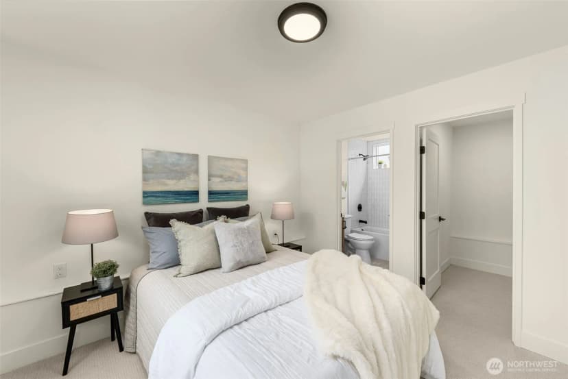 Property photo for 8126 17th Avenue Sw #b, Seattle photo 11
