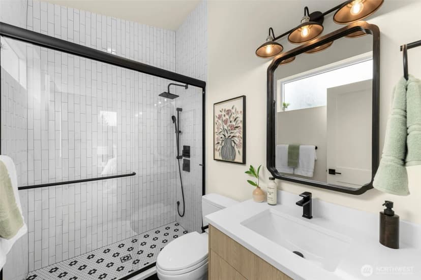 Property photo for 8126 17th Avenue Sw #b, Seattle photo 17