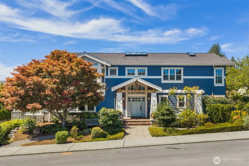 Property photo for 421 2nd Street W, Kirkland